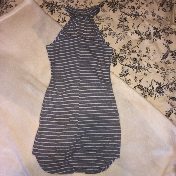 LA HEARTS high-neck t-shirt dress - Picture 2 of 10